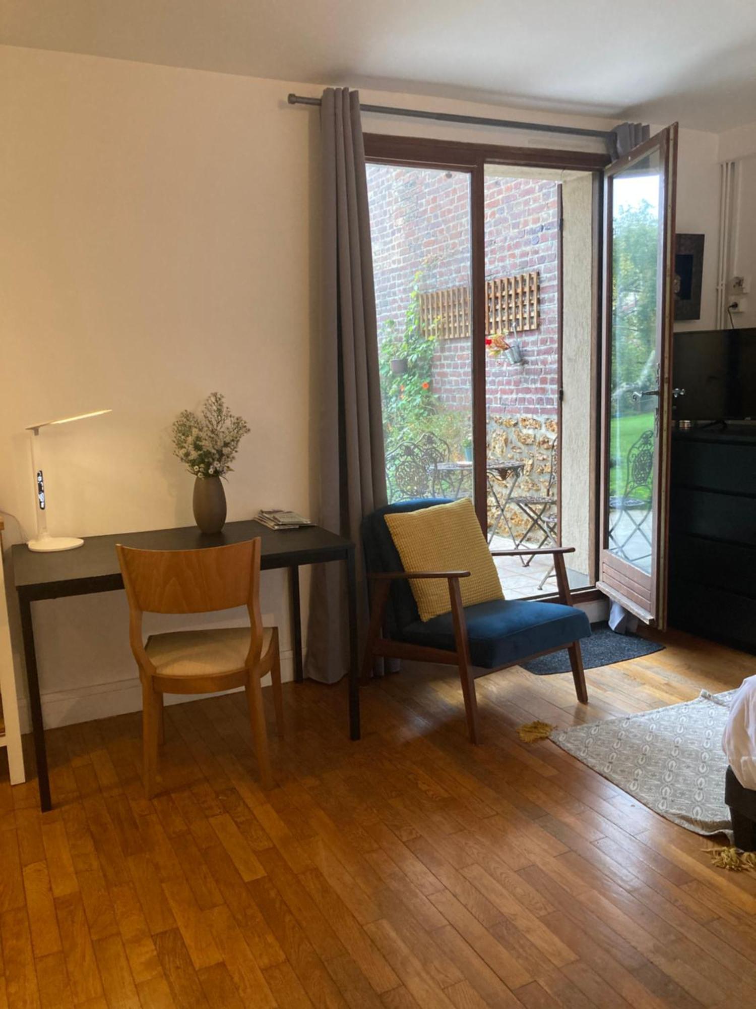 פונטנה-סוס-בואה Studio Avec Terrasse Sur Jardin מראה חיצוני תמונה